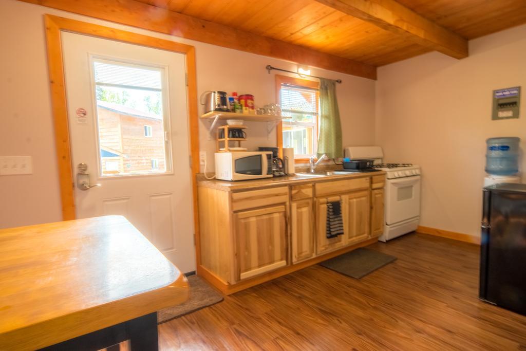 Talkeetna Love-Lee Cabins Hotel Exterior photo