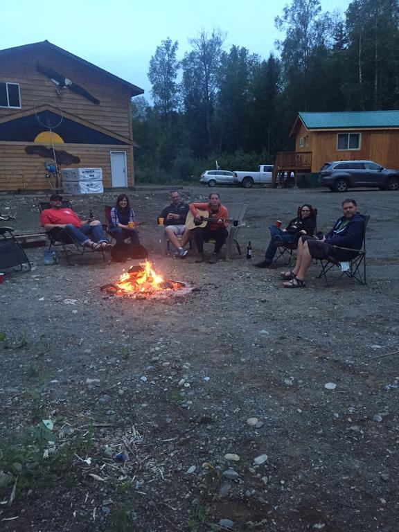 Talkeetna Love-Lee Cabins Hotel Exterior photo